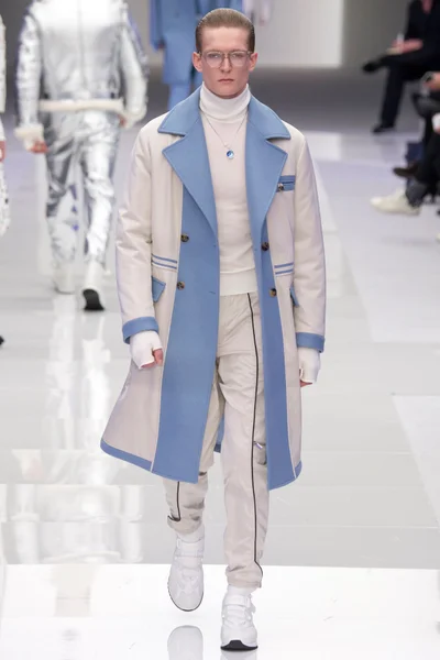 Look 20